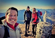 03 Alla Madonnina del Costone (1195 m) da casa-Zogno (325 m)